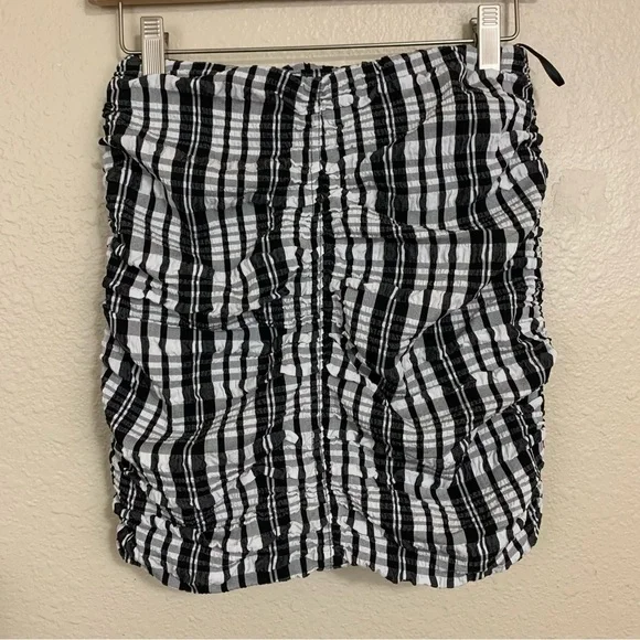 Zara Black White Plaid Rouched High Waisted Mini Skirt Size XS - Picture 6 of 7